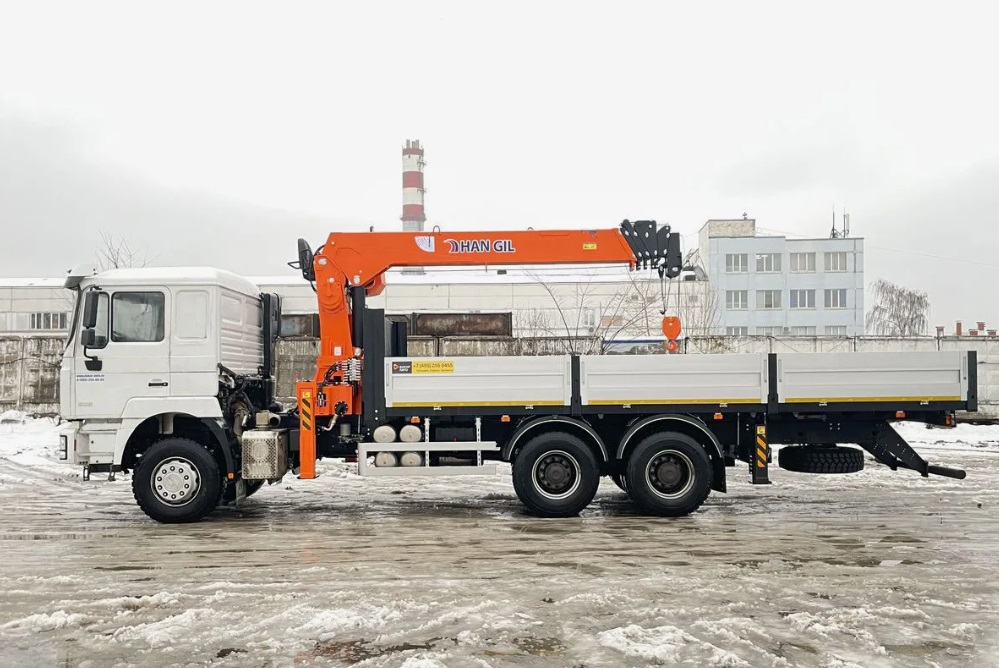 Бортовой автомобиль Shacman X3000 с КМУ Инман ИТ-150